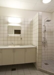 Hostrupvej 83. 90'er badeværelse